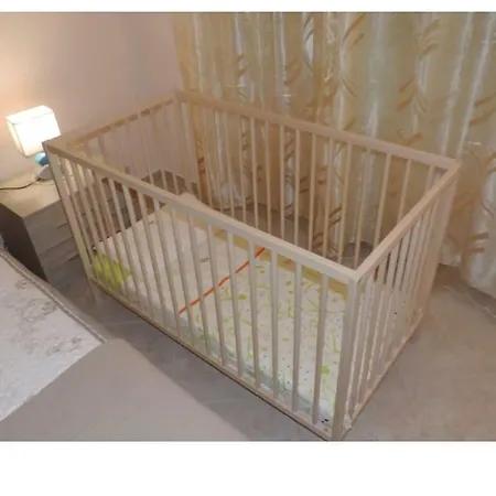 Sasha's Crib * Rom