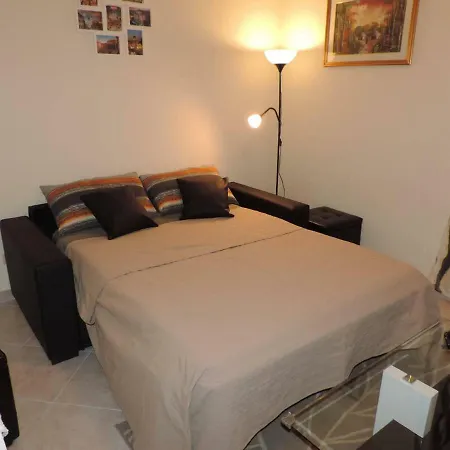 Sasha's Crib アパート ローマ