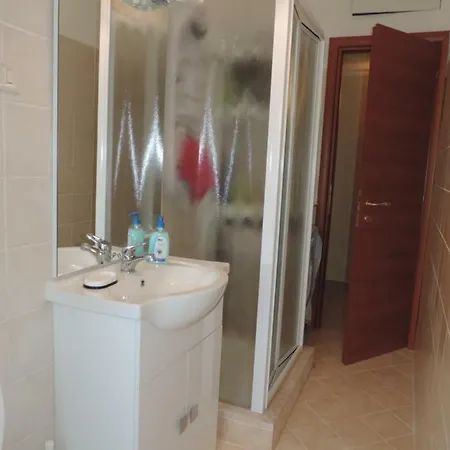 Sasha's Crib * ローマ